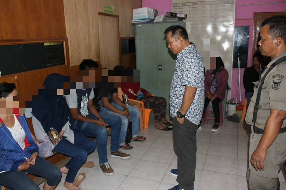 Mulai Dari Dugaan Seks Menyimpang, Hingga Mobil Bergoyang Disikat Satpol PP Padang