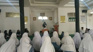 MTsN Buka Lomba Puisi