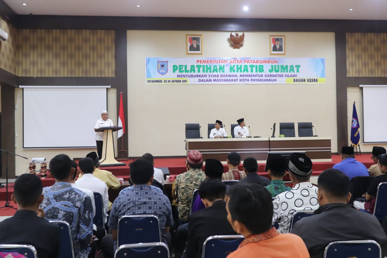 Pemko Payakumbuh Latih 100 Calon Khatib
