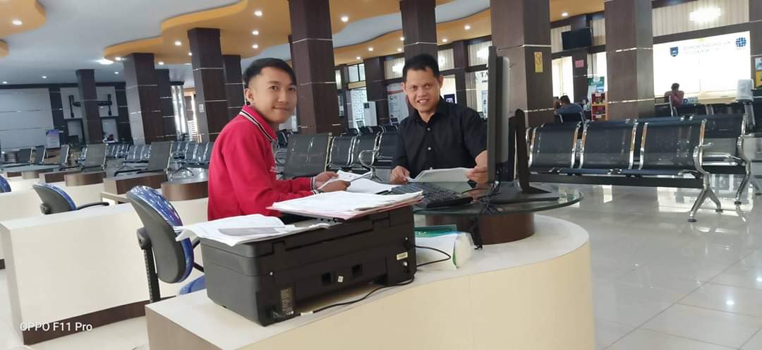 KIS Buat Risky Diurus Langsung Aparat Kelurahan Talang Di Mal Pelayanan Publik Kota Payakumbuh