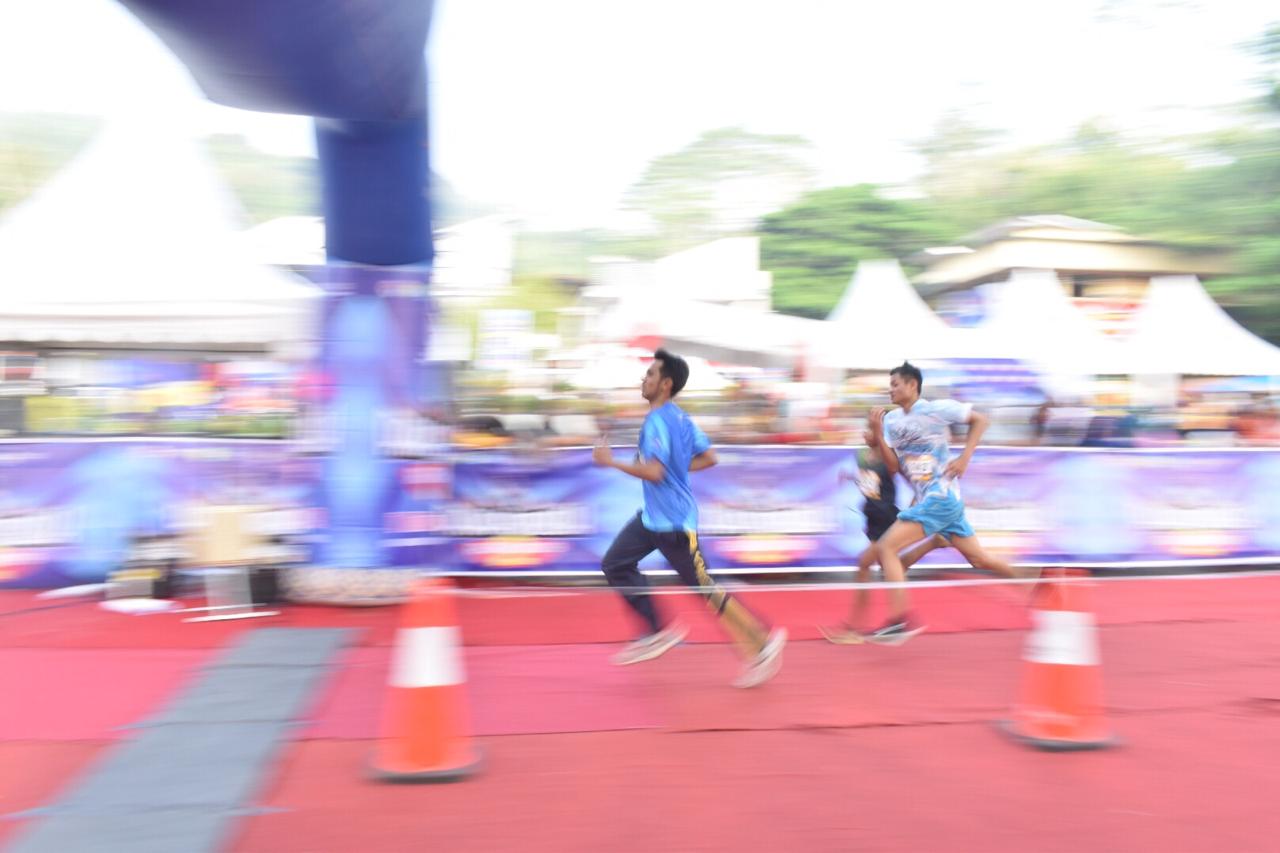 Ribuan Pelari Nasional dan Internasional Ambil Bagian di Payakumbuh Run