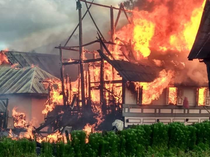 2 Rumah Gadang dan 1 Rumah Permanen Terbakar Di Biaro Agam, Ironis Salah Satu Rumah Akan Dijadikan Lokasi Pesta Pernikahan