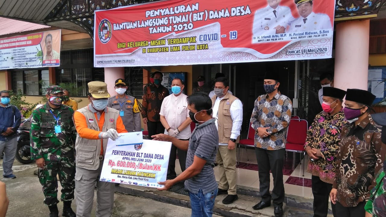 Penyaluran BLT Dana Desa Untuk Warga Terdampak di Limapuluh Kota