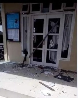 Terkait BLT, Ratusan Warga Pasaman Mengamuk di Kantor Walinagari