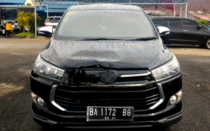 Mobil Dinas Istri Bupati Padang Pariaman Tabrak Bocah Hingga Tewas di Lokasi