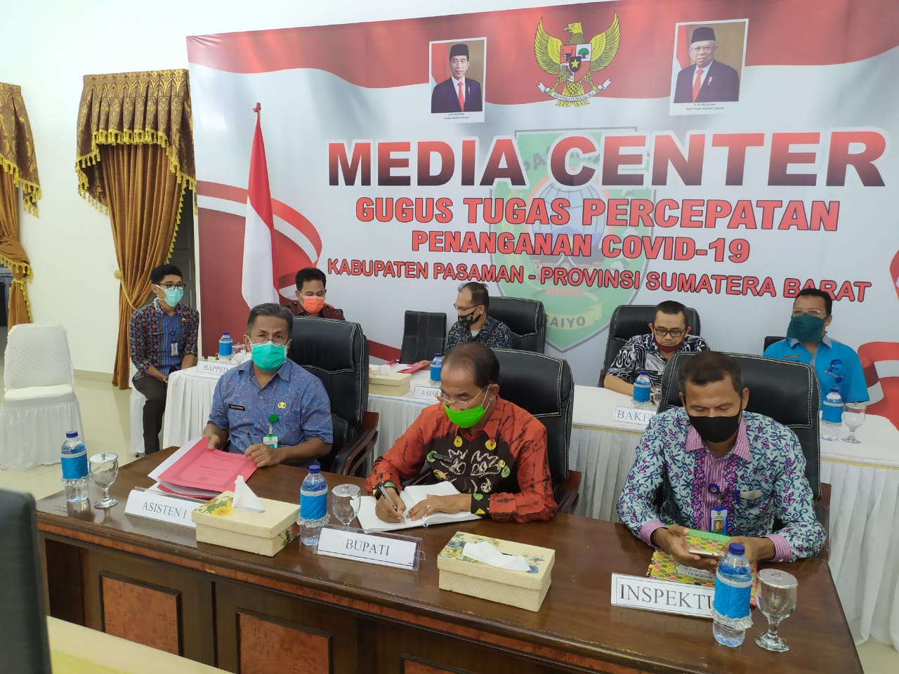 TETAP SETIA MELAYANI MASYARAKAT DI TENGAH WABAH COVID-19