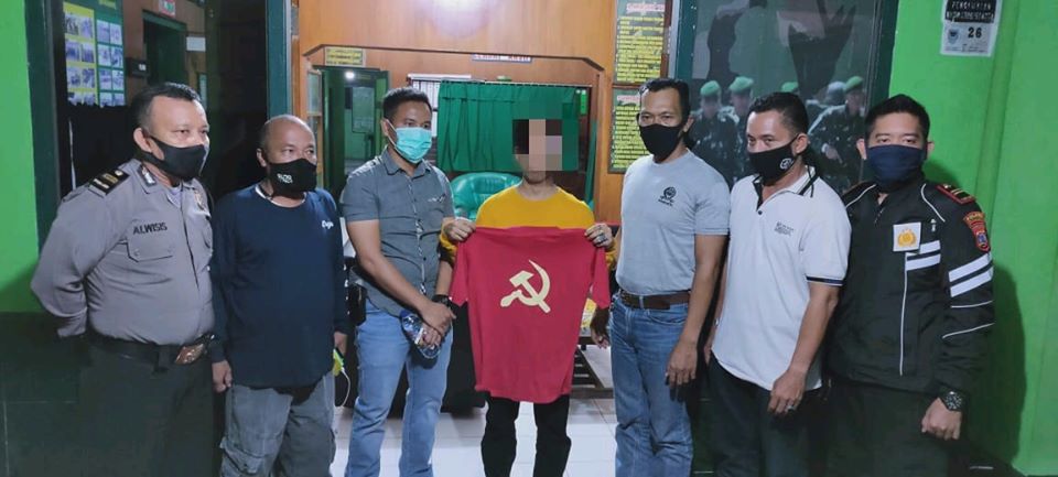 Di Payakumbuh Pemuda Berbaju Kaos Merah Berlambang Palu dan Arit Diamankan TNI/Polri