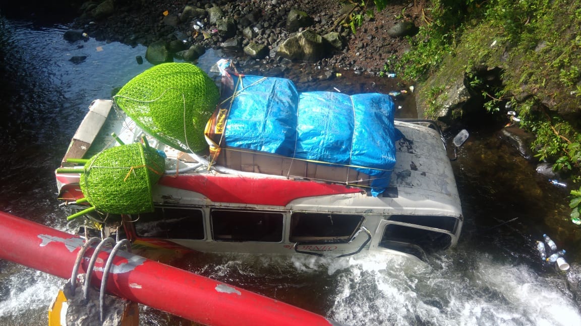 Secuil Kisah dari Peristiwa Tabrakan Beruntun di Lembah Anai, Sopir Bus Borneo Dengan Heroik Selamatkan Nyawa Pasutri