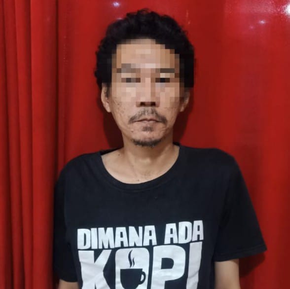 Aksinya Membobol Kotak Uang Terekam CCTV, Seorang Karyawan Rumah Makan di Payakumbuh Ditangkap Polisi
