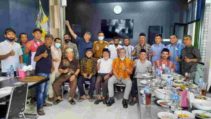 Tokoh Masyarakat Latina Duduk Semeja Bahas Pembangunan Dengan Riza Falepi