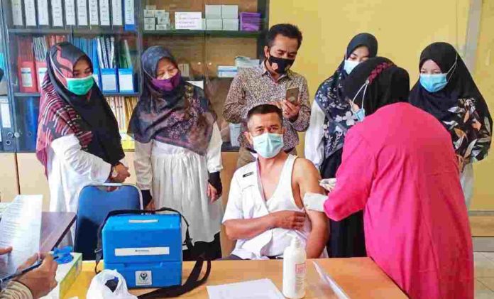 Payakumbuh Sudah Vaksin 698 Orang Tahap 1