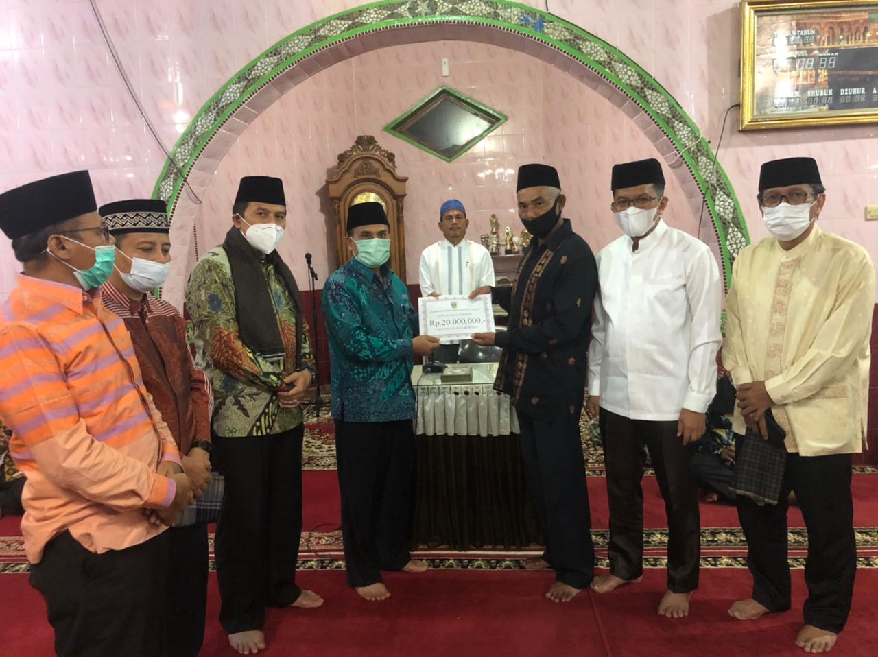 Didampingi Wawako Payakumbuh, Tim Safari Ramadan Provinsi Sumatera Barat UIN Imam Bonjol Kunjungi Masjid Muttahiddin