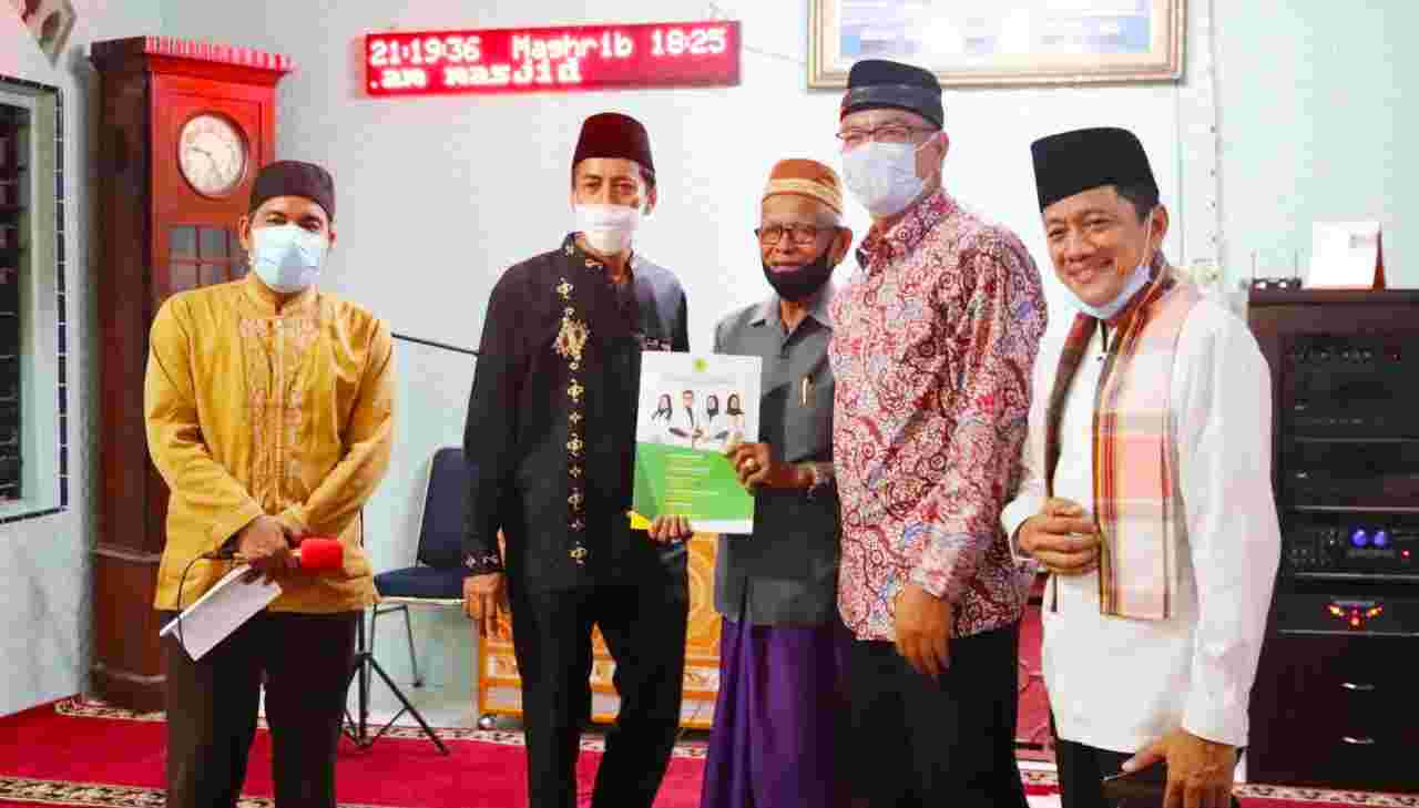Bersama Rombongan Kajati Provinsi Sumbar, Riza Falepi Bersafari Ke Mesjid Muhsinin Tiakar