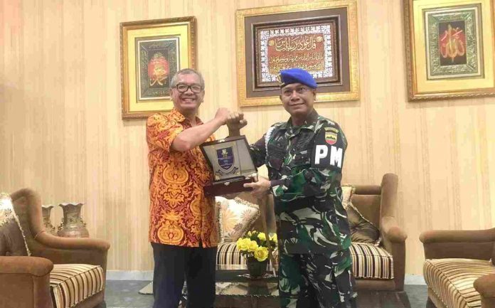 Wako Riza Falepi Sambut Hangat Kunjungan Danpomdam I/Bukit Barisan
