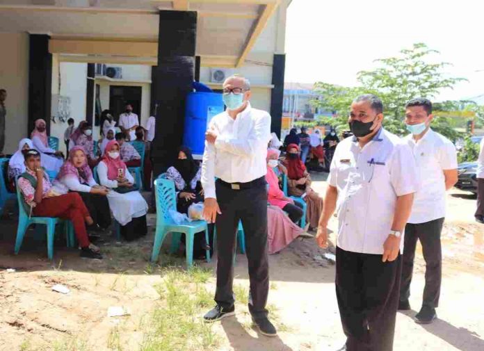 Wali Kota Riza Falepi Apresiasi Insan Pendidikan Sukseskan Vaksinasi