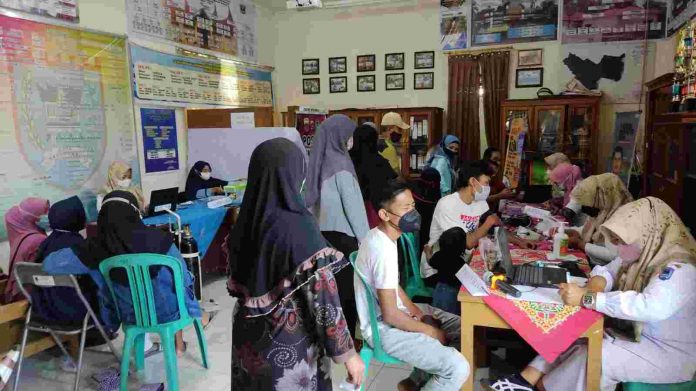 Menuju Herd Immunity, Kelurahan Sungai Durian Lamposi Gencar Datangi Kelompok Masyarakat