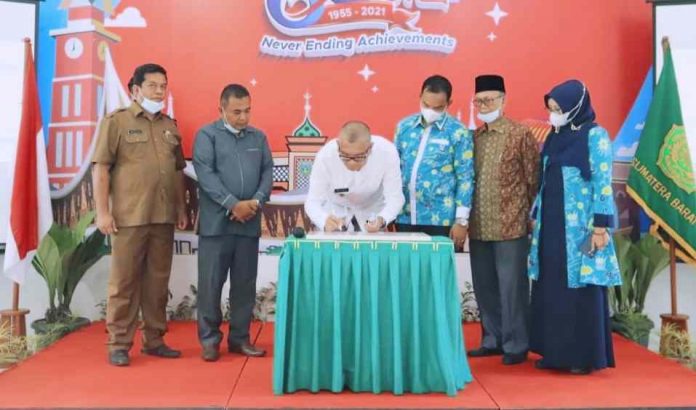 Wali Kota Riza Falepi Resmikan Mesjid Dan Gedung Kampus IV UM Sumbar Yang Baru