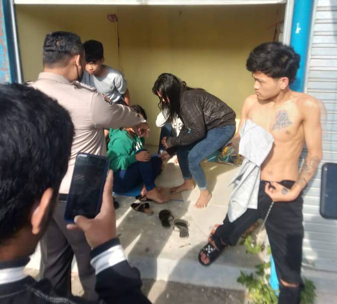 3 Pasang Muda Mudi Ditemukan Tidur Dalam Kios Petak Toko Pasar Atas Bukittinggi