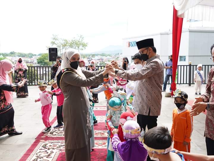 Wako Erman Safar Buka Gebyar TK/RA Se Kecamatan Mandiangin Koto Selayan