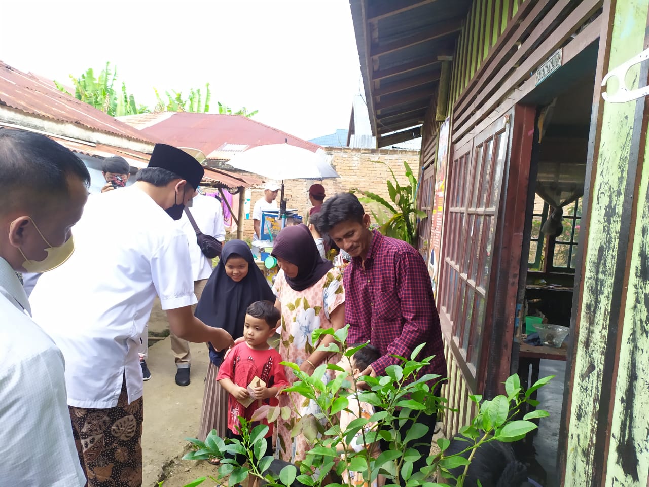 Erman Safar Blusukan Ke Kelurahan Rawan Sosial, Untuk Mendengar Langsung Keluhan Warga