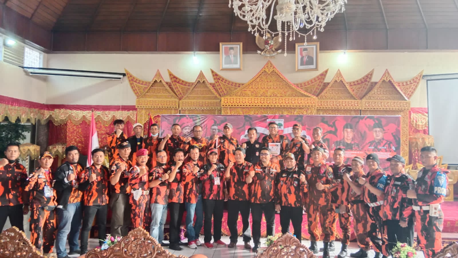 Buya Marfendi Hadiri Muscab Ke-V MPC Pemuda Pancasila Bukittinggi. M.Syukri Terpilih Secara Aklamasi