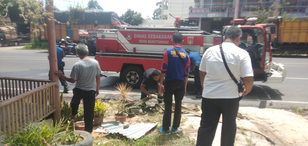 Karna Kelalaian, Kebakaran Lahan Hampir Hanguskan Pemukiman Bypass Bukittinggi