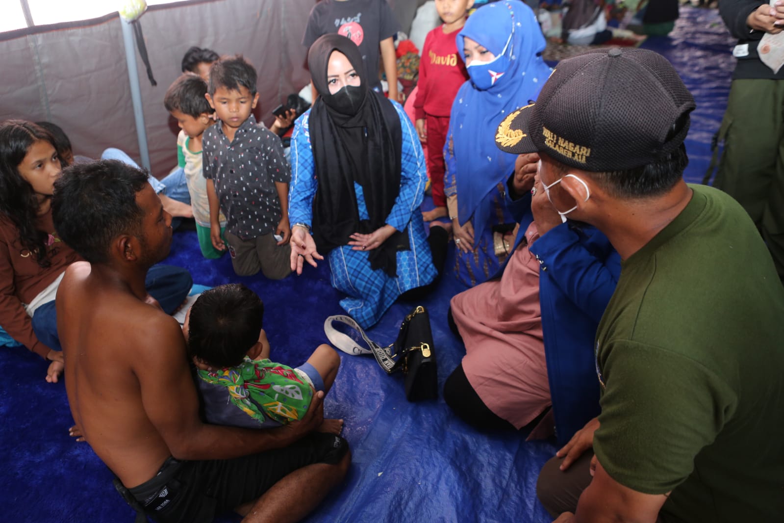 Bersama Muspida Agam Rezka Oktoberia Datangi Pengungsi di Malampah