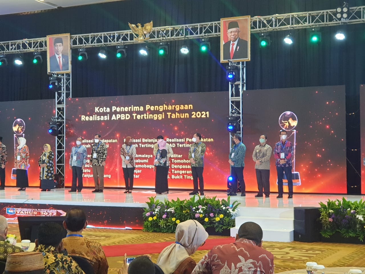 PAD Meningkat Bukittinggi Terima Penghargaan Dari Mendagri