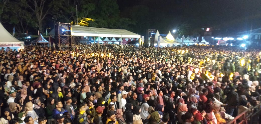 Antusias Warga Bukittinggi Di Mega Konser Event Nasional 5th Sumatera Bike Week (SBW)