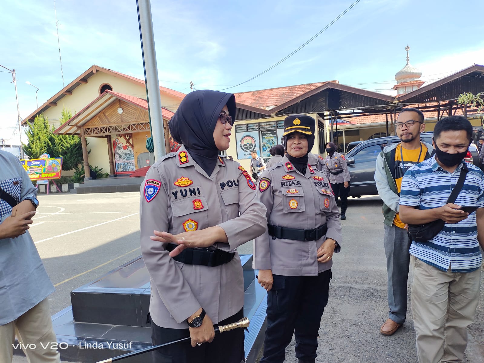 AKBP Wahyuni Sri Lestari, SIK Polwan Pertama Jabat Kapolres Bukittinggi