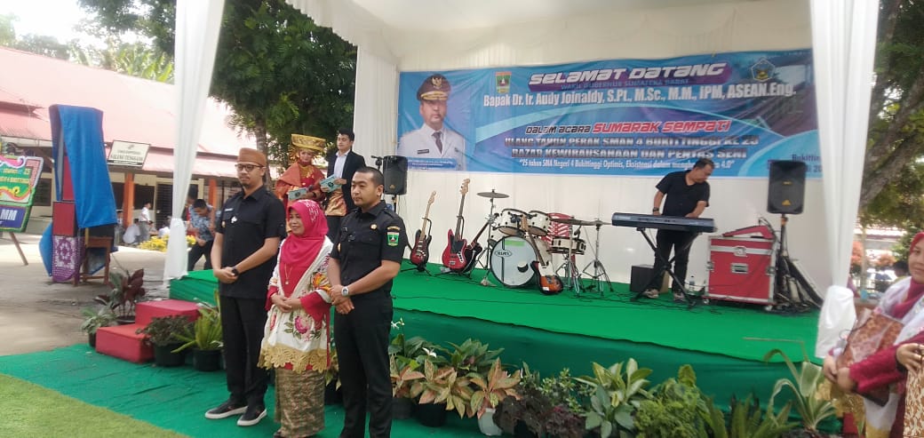 Sumarak Sempati,Milad Perak SMAN 4 Bukittinggi Dihadiri Wagub Dan Walikota Bukittinggi