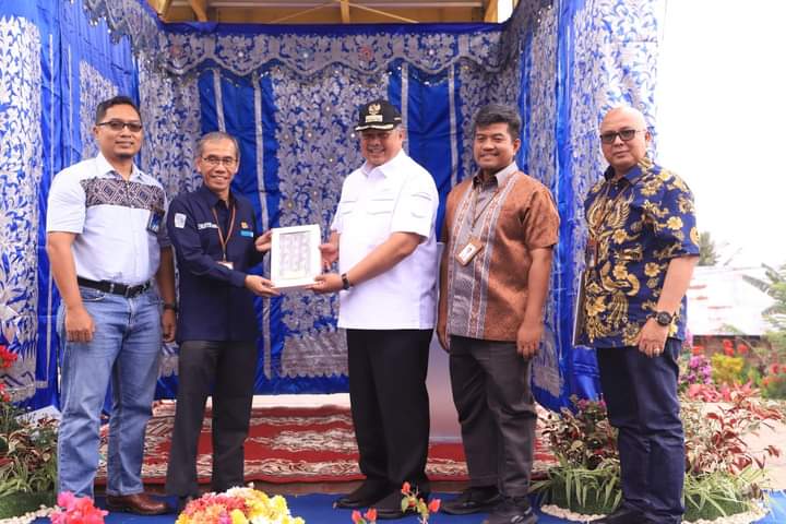 PLN UIW Sumbar Salurkan Bantuan Di Kota Solok