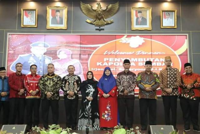 Penyambutan Kapolda Sumbar, Irjen.Pol Suharyono, S.I,K, SH Wako Erman: Mudah-Mudahan Kapolda Berhasil Bawa Sumbar Ke Arah Lebih Baik