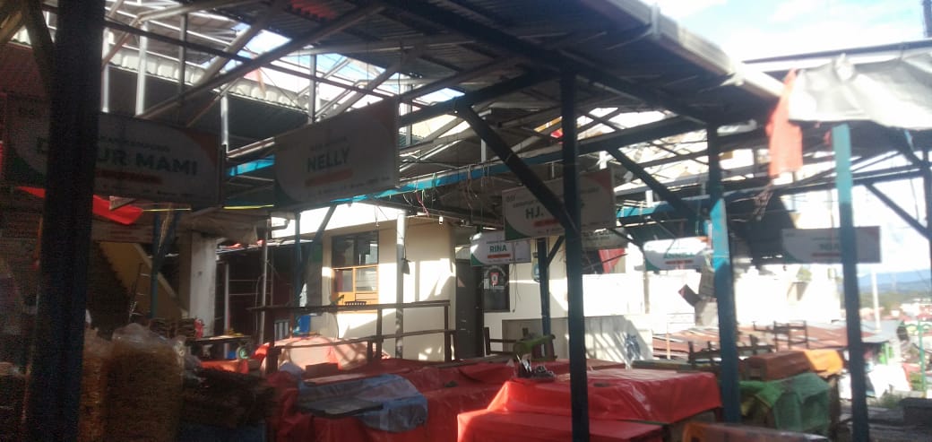 Lakukan Pembongkaran Pasar Penampungan Tanpa Pemberitahuan, Pedagang Sanjai Bingung