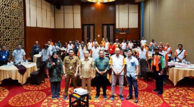 Bimtek CCB Di Emersia Hotel, Kominfo Bersama Anggota DPRD Bukittinggi