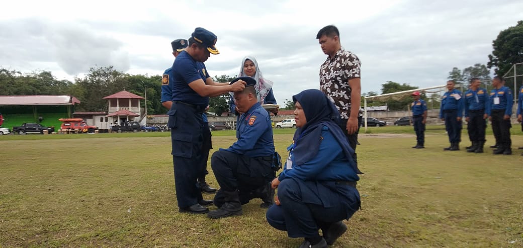 48 Orang Damkar Bukittinggi dan Agam Bersertifikat, Dari Penilaian Praktek Dan Teori