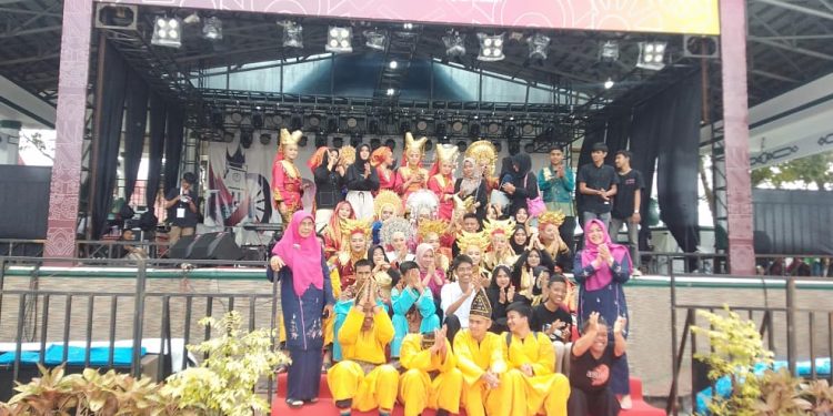 Siswa SMAN 2 Bukittinggi Tampil Memukau Menampilkan Bakat Dan Kreativitas Pada Event Pedati XII