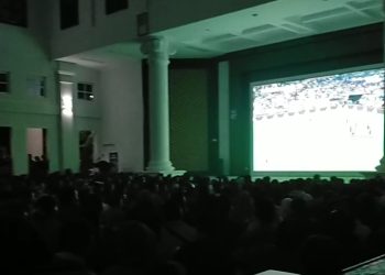 Keseruan Nobar Di Rumah Dinas Walikota, Erman Safar: Kita Coba Memfasilitasi Warga