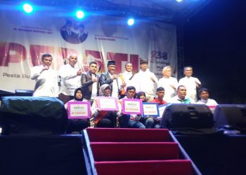 Malam Puncak Pedati XII Bukittinggi Dimeriahkan Artis Minang, Serta Pemberian Penghargaan Tokoh Inspiratif
