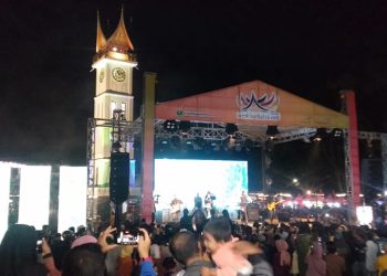 Ribuan Pengunjung Kota Bukittinggi Terhipnotis Konser Grand Launching Visit Beautiful West Sumatera barat 2023