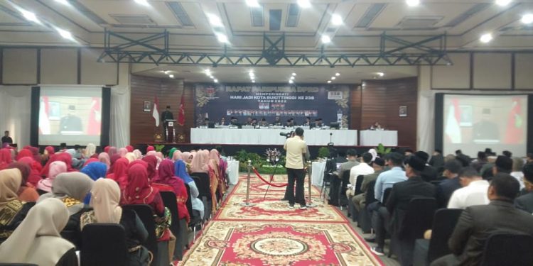 Rapat Paripurna Dalam Rangka Hari Jadi Kota Bukittinggi ke 238, Erman Safar Paparkan Pencapaian Program Pembangunan