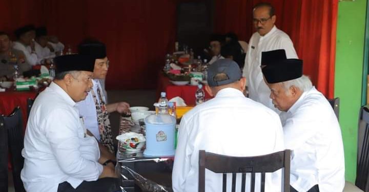 Bersama Menteri Basuki Hadimuljono Wako Zul Elfian Umar Hadiri Peresmian Masjid Agung Dharmasraya