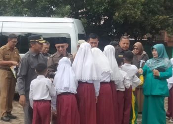 Kunjungan Komisi ll DPRD Kota Bukittinggi ke SDN 11, Asril: Disini Tidak Boleh Banjir
