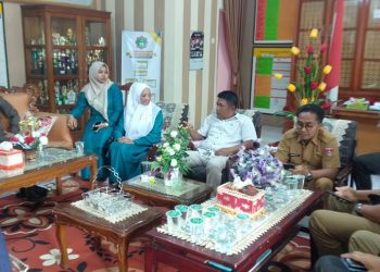 Komisi ll DPRD Kota Bukittinggi Bersama SKPD Meninjau Beberapa Sekolah