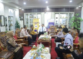 Kunjungi Wako Solok, Kepala KPP Laporkan Pemuktakhiran Data NIK Menjadi NPWP