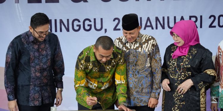 Resmikan Emir Hotel & Convention Center, Wagub Sumbar: Pariwisata Pasaman Land of Equator Terus Berbenah