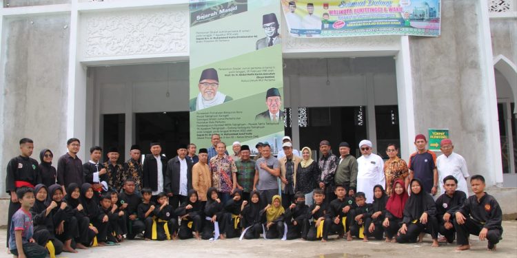 Jenderal Gatot Nurmantyo Kunjungi Masjid Tabligiyah Garegeh Bukittinggi