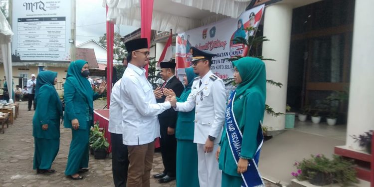 Walikota Bukittinggi Erman Safar Melantik Sahabatnya Jadi Camat