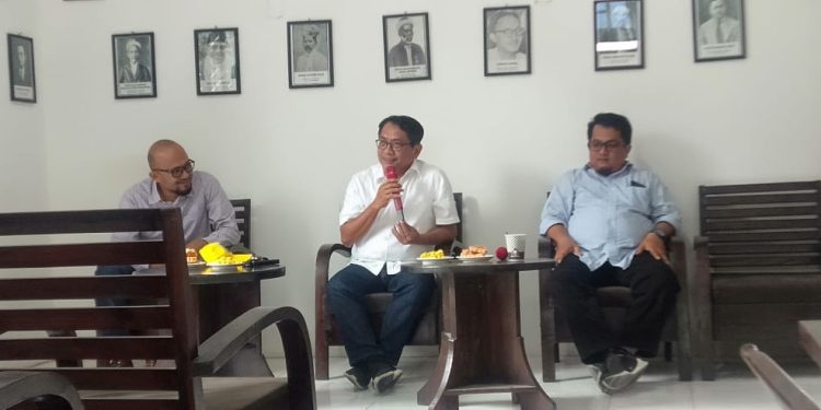 Diskusi Publik Kenaikan Biaya Haji, Jhon Kenedi Anggota DPR RI : 69 Juta Baru Sebatas Usulan