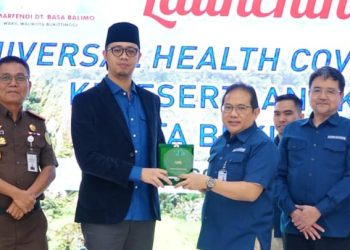 Pemko Bukittinggi Launching UHC Peserta JKN KIS